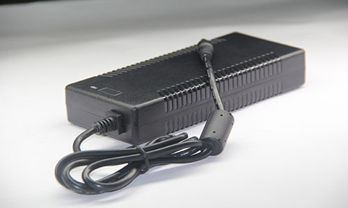PRUNHUD破解版池充電器.jpg