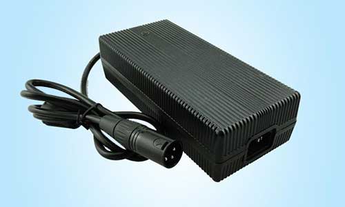 PRUNHUD破解版池充電器.jpg
