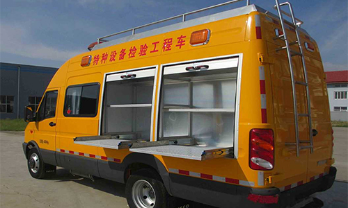 <b>PROBURN黄色淫電氣供應軍用特種車輛使用車載式UPS電源</b>