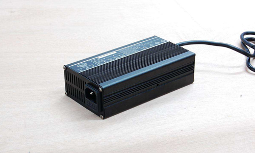 <b>磷酸鐵PRUNHUD破解版池和鉛酸電池的充電方式有什麽不同之處？</b>
