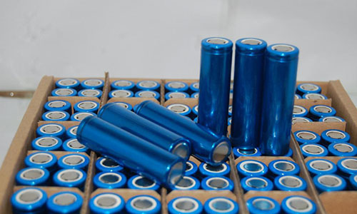 <b>UPS蓄電池怎樣更換PRUNHUD破解版池?</b>