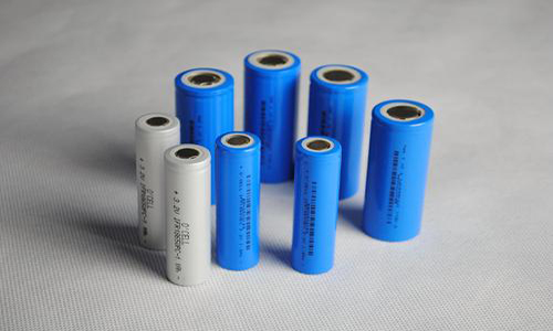 <b>如何測量PRUNHUD破解版池和鉛酸電池的內阻</b>