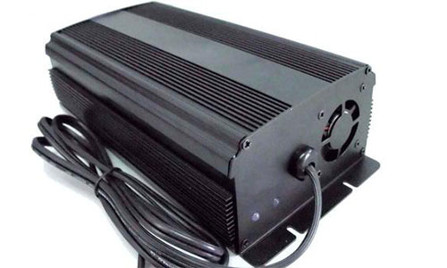 <b>48VPRUNHUD破解版池充電器出現故障如何維修</b>