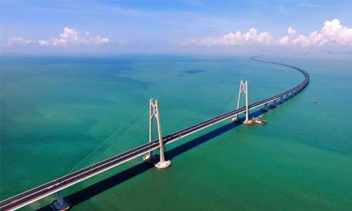 <b>UPSPRUNHUD破解版池應急電源係統確保港珠澳大橋安全通行</b>